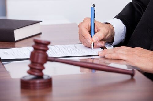 Judge annulling a marriage